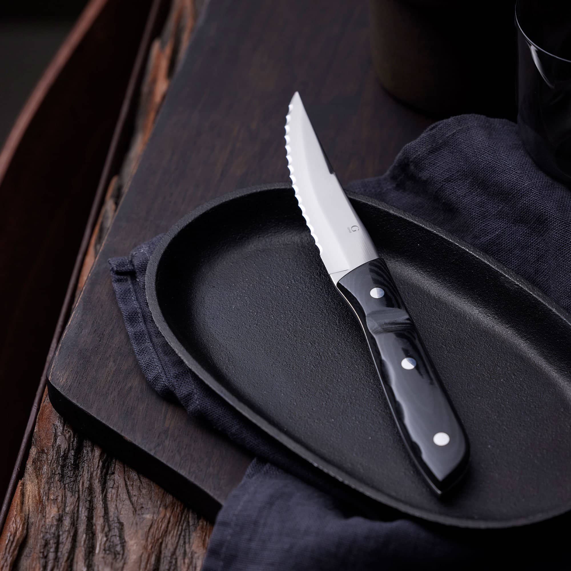 Old Farmer Micarta Steakkniv  4 Dele, Sort Stål fra Gense