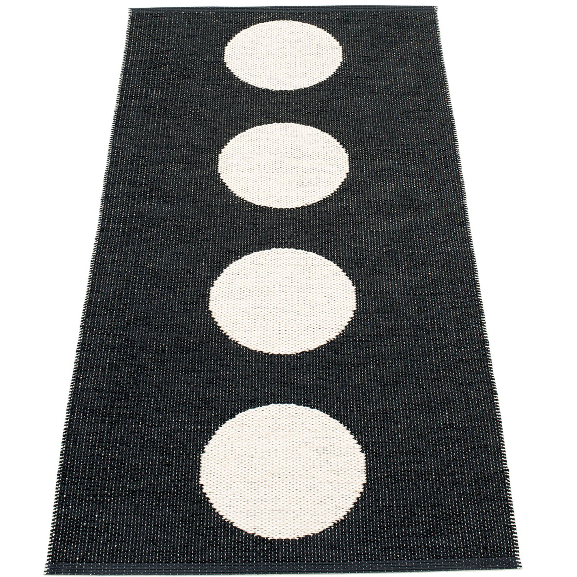 Gulvtæppe Vera, 70 X 150 Cm., Black Vanilla fra Pappelina